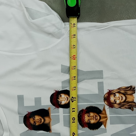 Sublivie Women's "One Family One Story" White Tee Shirt Size Large NWOT - Picture 4 of 8